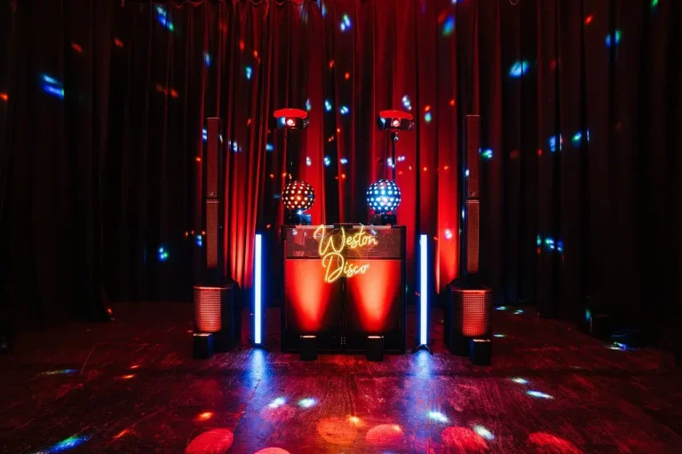 weston disco mini booth setup in yellow and blue